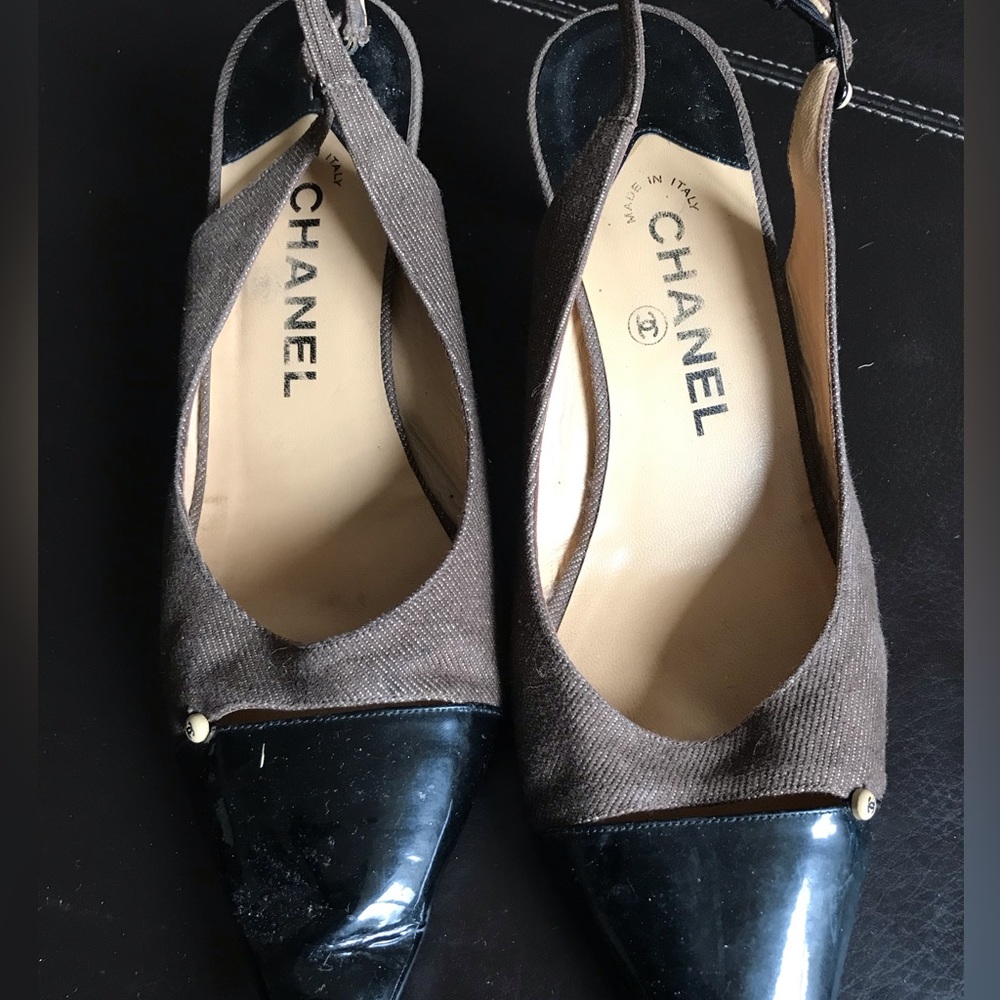 Brown fabric and patent leather sling back shoes , EU 38